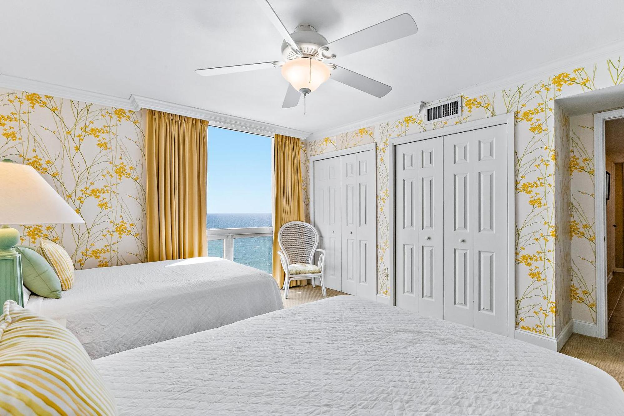 Shoreline Towers Destin Rom bilde